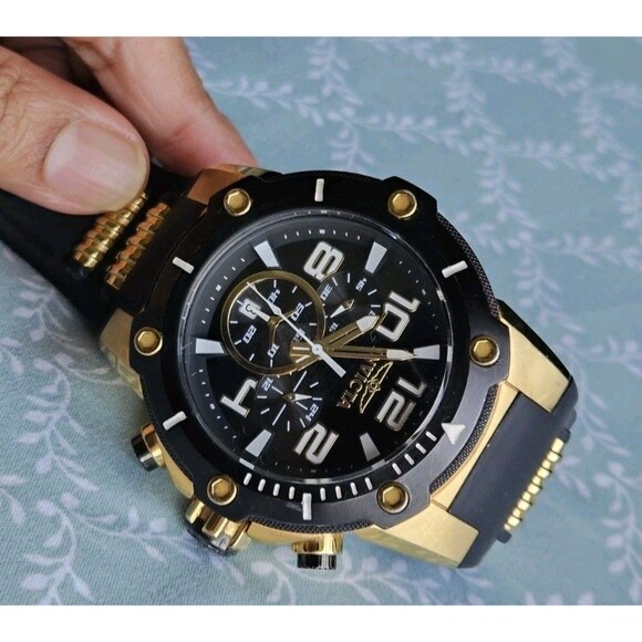 Invicta Men\'s Chronograph Quartz Wristwatch Black Gold Rubber Band 100m main image 6